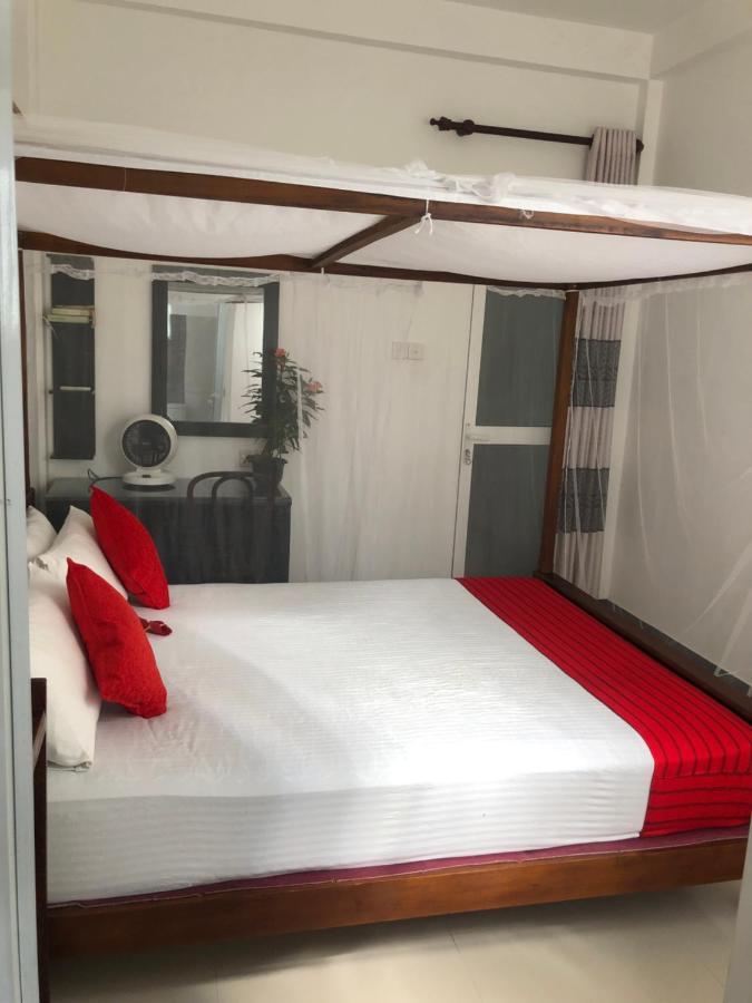 Hiriketiya New Radiant House Hotell Dikwella Eksteriør bilde