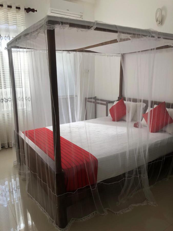 Hiriketiya New Radiant House Hotell Dikwella Eksteriør bilde