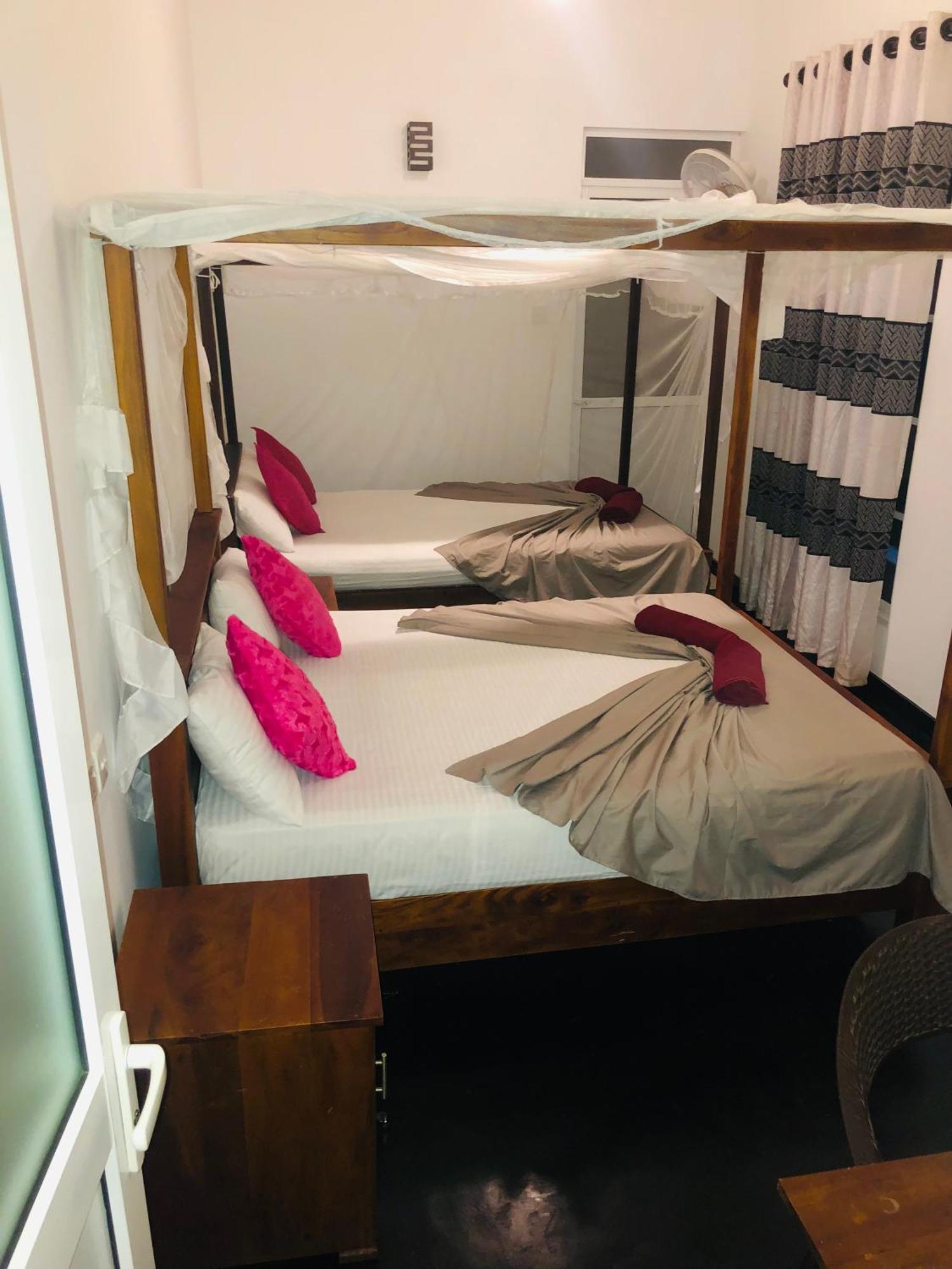 Hiriketiya New Radiant House Hotell Dikwella Eksteriør bilde
