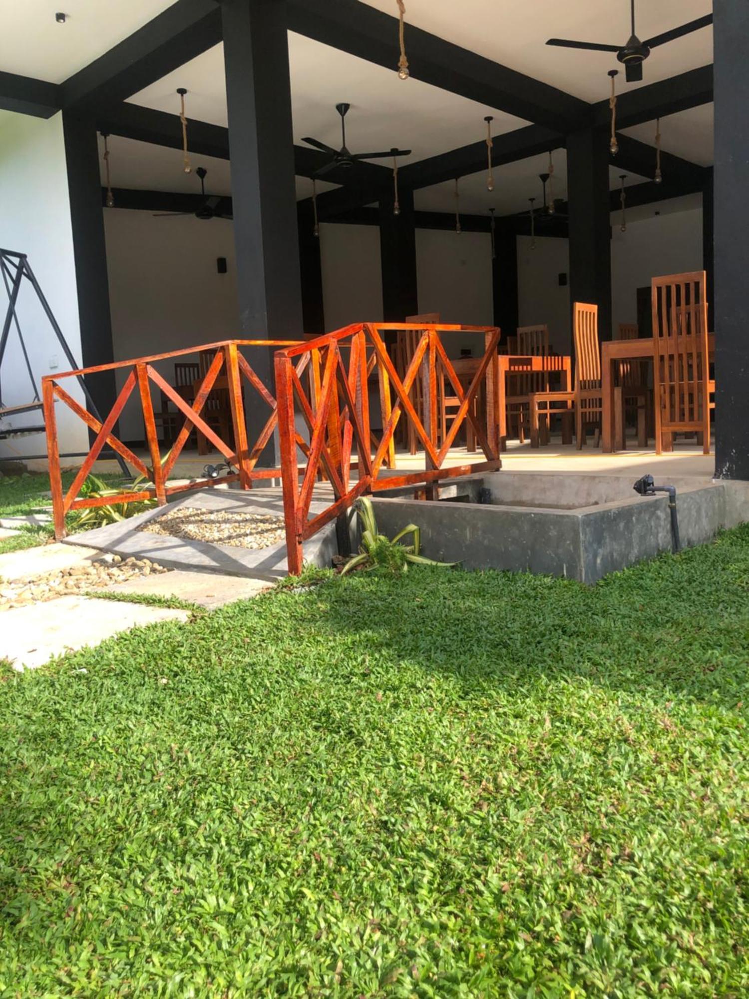 Hiriketiya New Radiant House Hotell Dikwella Eksteriør bilde